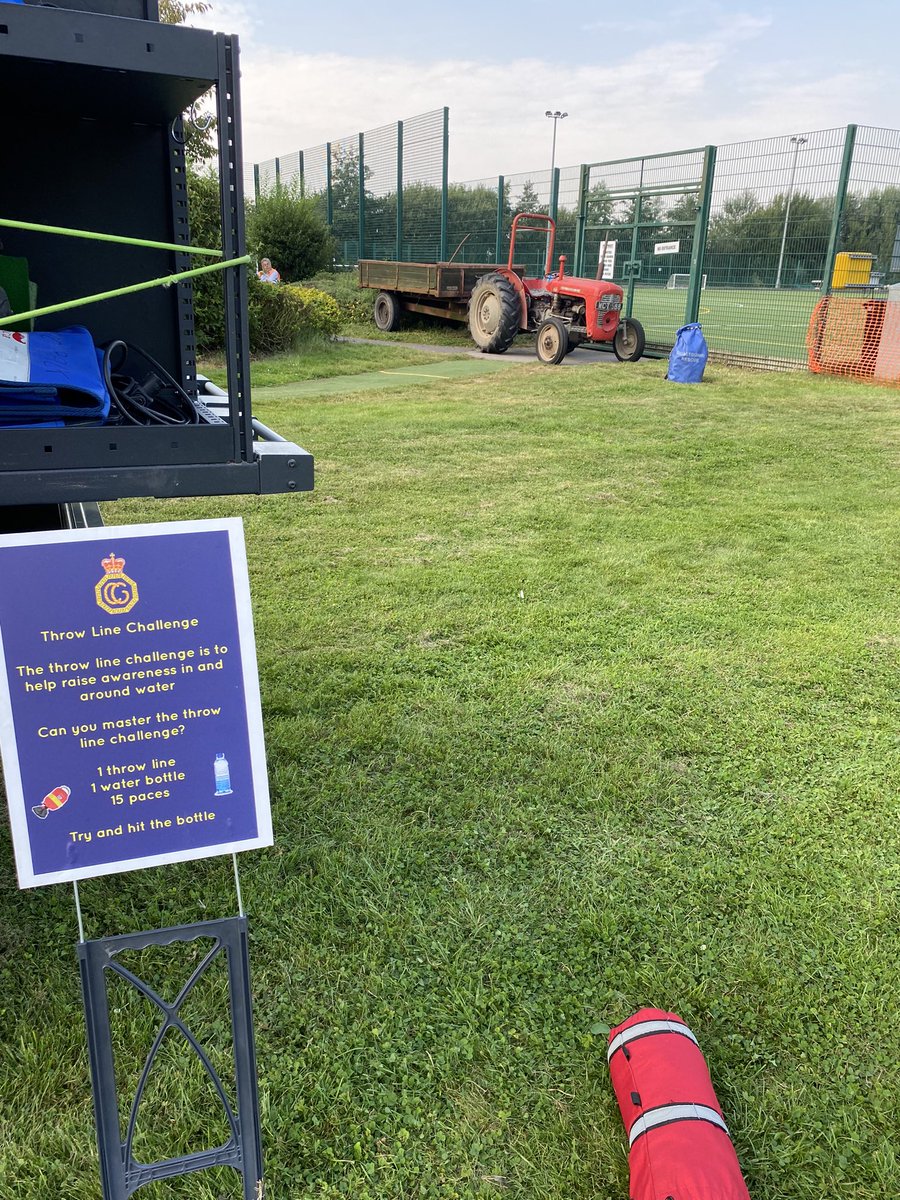 SuttonBridgeCG's tweet photo. We are at Celebrate Surfleet Village Events what 3 words ///party.elbowing.mills with the #bigwhitetruck come and enjoy your day, see what we do, meet some of the team, plenty to do, a
eat and drink. Grab yourself a #freecoastguardpencil and take part in the #throwlinechallenge https://t.co/Bim4v8K6QI