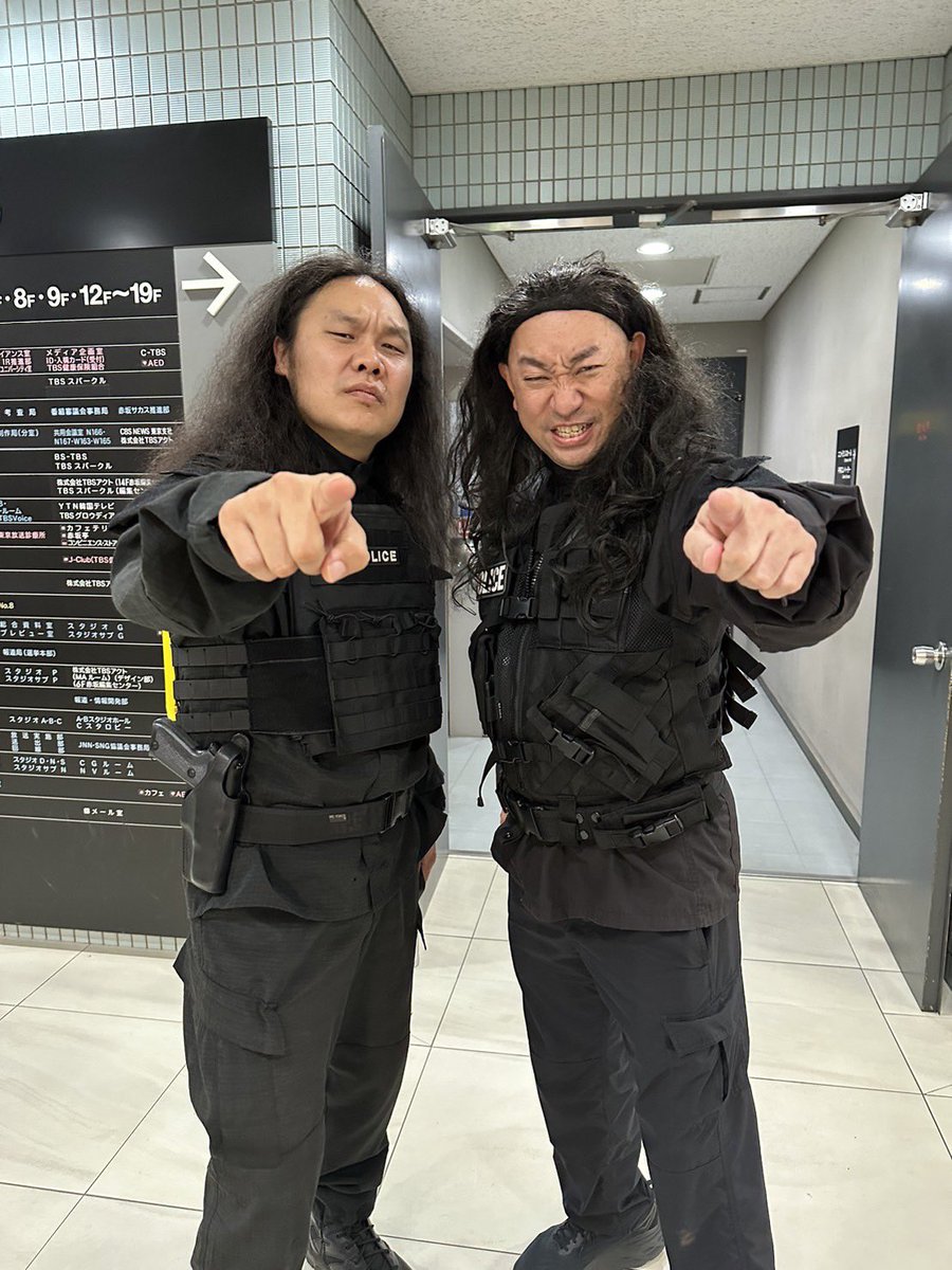 TBS_VIVANT's tweet photo. チンギスが….2人！？

#レイザーラモンRG さん！
ありがとうございました👮

スタッフ一同いつも楽しく拝見してます💡

🔴第9話79分SPは、生放送直結よる9時30分〜 https://t.co/CoXKa18Esz
