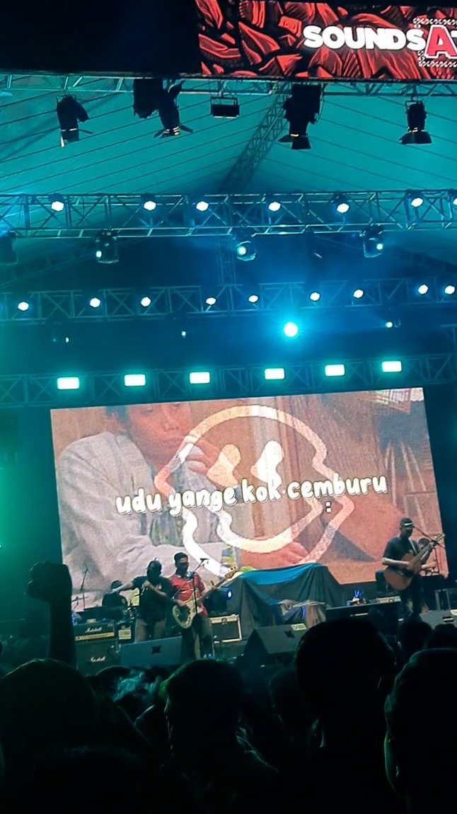 putranur_'s tweet photo. @STxPSS iki min #EasternWall https://t.co/1e3h3PaCp7