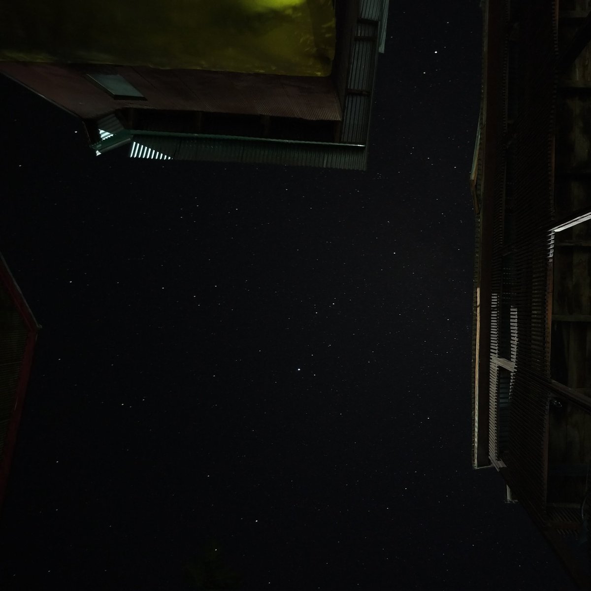 zarahkhanum's tweet image. 1 or 2 ?
#photography #photooftheday #astrography