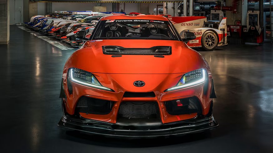 الكشف عن تويوتا سوبرا GR GT4 التي تعتبر واحدة من أندر السيارات حول العالم 🌍 حيث سيتم انتاج 3 نسخ فقط موزعة على 3 قارات أوروبا وأمريكا الشمالية وآسيا و بسعر يبدء من 235 الف دولار 💵 ( 881 الف ريال سعودي )