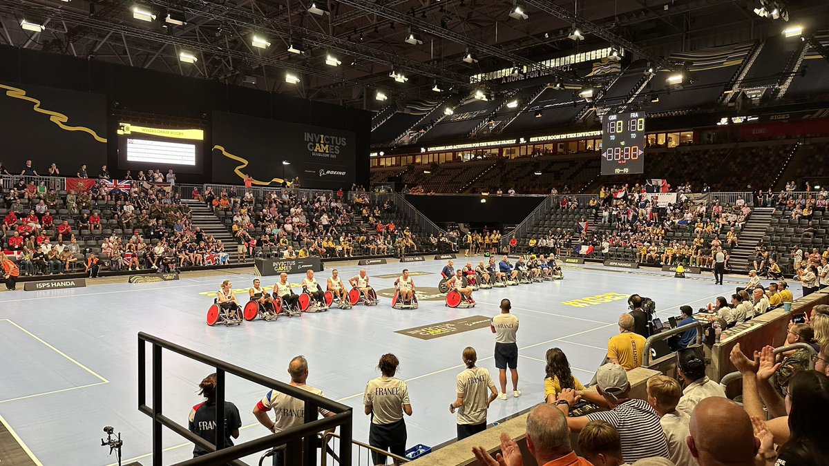 James Cameron tweet media