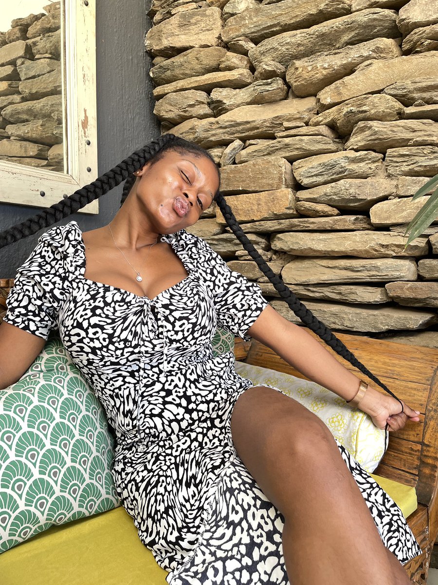 itsjstjoan_'s tweet photo. Sundress season🌞🤍 https://t.co/zKIB8i3Am6