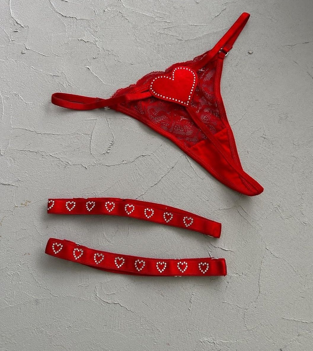 İyi sikici ve yarrağı büyük kalın ve düzgün olan kocalarım yarrakları göreyim