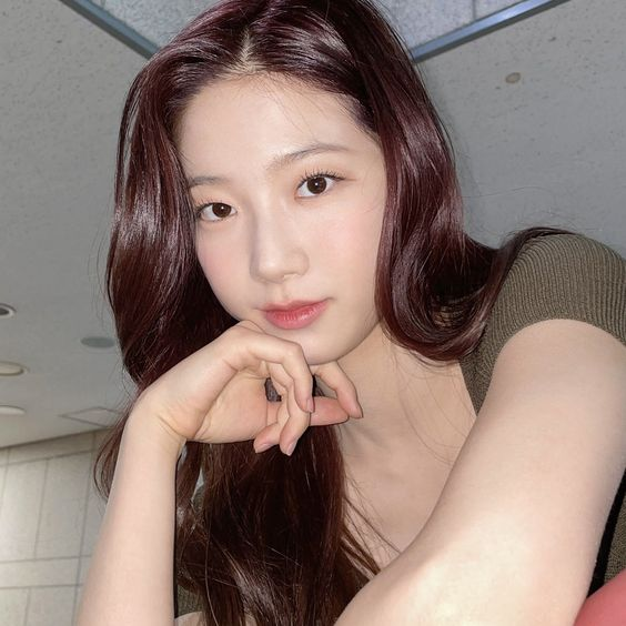 sunwonfluf's tweet image. guys... is it just me or.. they actually look similar