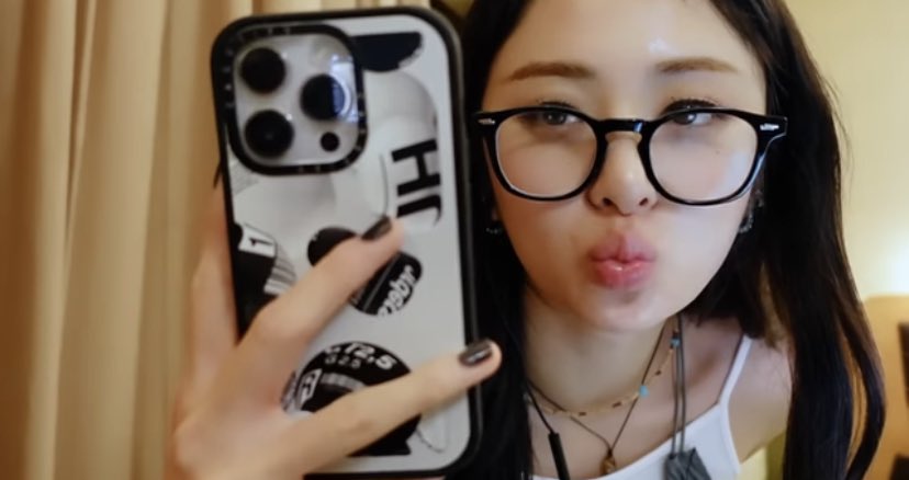 sserapics's tweet photo. IT GIRL ENERGY !!! https://t.co/Mz6hFz4ivV