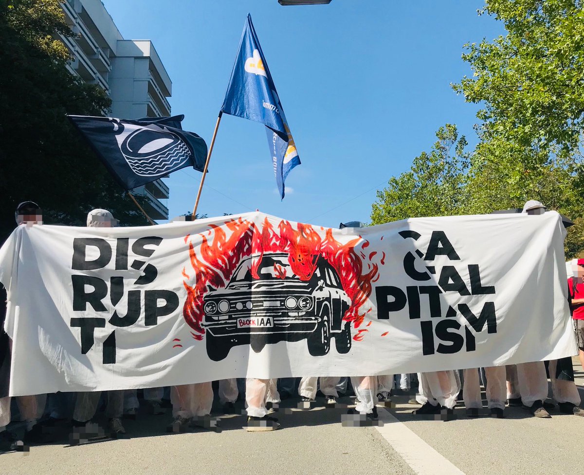 antifa nt (@afa_nt) on Twitter photo „wir wollen Meer, wir wollen Sand, unter der Straße liegt der Strand…“2/3 „wir wollen Meer, wir wollen Sand, unter der Straße liegt der Strand…“2/3