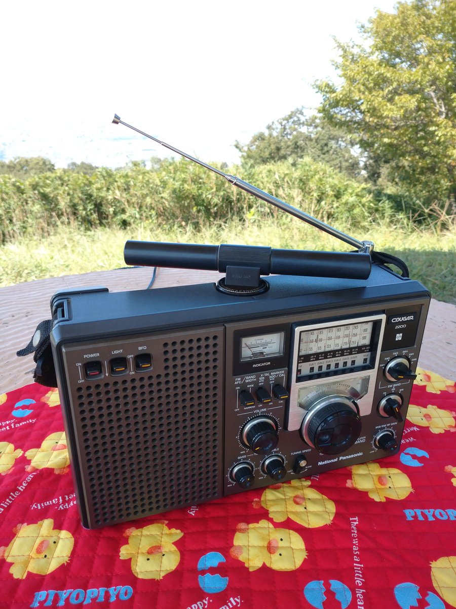 昨日ネットで 📻️ #RF2200 入荷
約47年前の商品 FMとMWはOK😀 
短波放送 聴けるかな？🤔
#National #Panasonic #クーガ #BCL #短波ラジオ #ラジオ #ナショナル #パナソニック #1976年