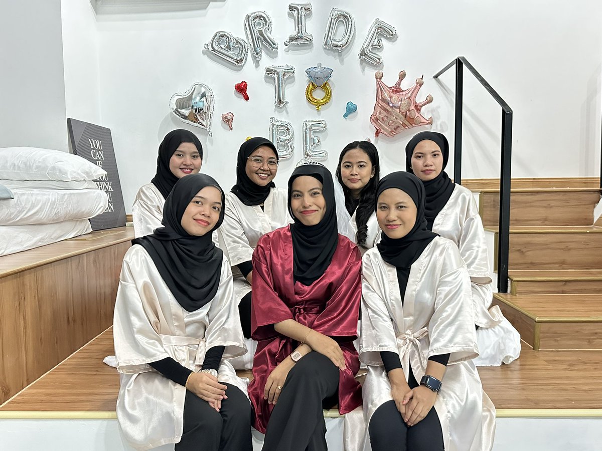 _syfraa's tweet photo. Best weekend so far for this year !! Full of tears and memories with beloved friends ❤️😭😩🥺 https://t.co/ym68Nb5wJd