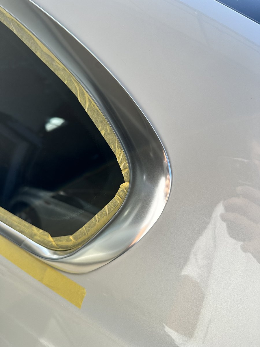 GLOSS_LUMINUS's tweet photo. BMW E92 325i
#LMCERAMIC 施工ありがとうございました😊
モールも綺麗になって喜んでいただけました👍
その後 @drunkm0nkey さんがSPPROの購入と洗車でご来店☺️
こちらも喜んでいただけて良かったです😮💨
ありがとうございました🙇♂️ https://t.co/7RJmflM3Vj