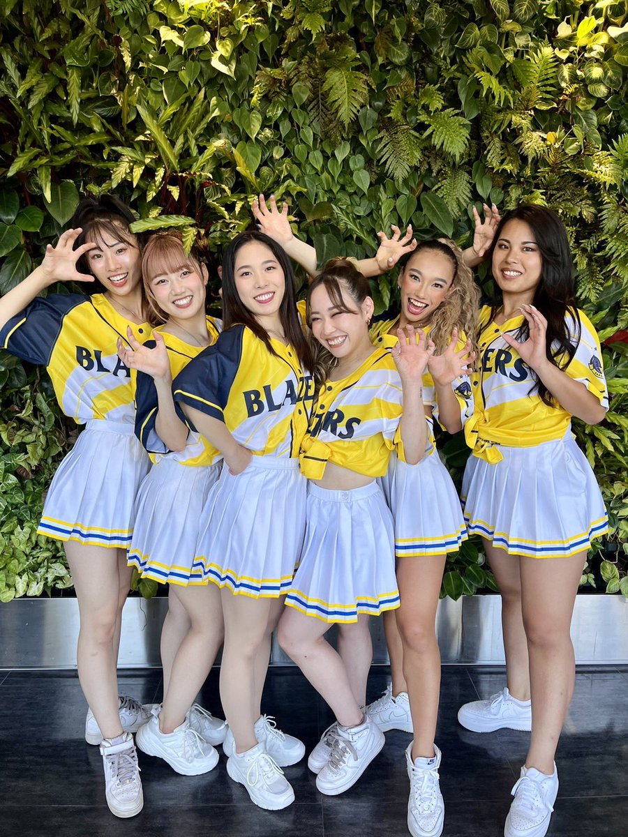 shrikes_cheer's tweet photo. 🏐9月9日🏐
📍大浜だいしんアリーナ
 @sakaiblazers さん
2023-2024preseason match！！！
会場の雰囲気がパワーアップしていて私達もパフォーマンスにすごく力が入りました！🕺🔥
今シーズンの堺ブレイザーズさんのご活躍を
楽し���にしてます🦖💛
#Shrikegirls #堺シュライクス #堺ブレイザーズ https://t.co/I699dj2VLn