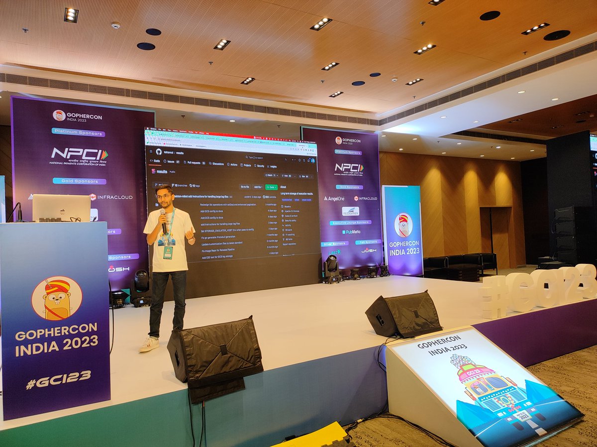 GopherConIndia's tweet image. #FlashTalks 

Here&apos;s Avinal giving a flash talk on Tekton Results - Archiving Your Pipelines

#GCI23