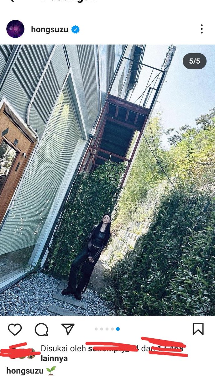 lisooREAL2's tweet photo. jisoo updated yesterday after soojoo updated,that means yesterday they were together..๐ and the vibe of Jisoo's photo is the same as Soojoo,the leaves behind their photo..๐คญ Jisoo was really whipped (conti..) #2soo https://t.co/nbPGHkbwf1