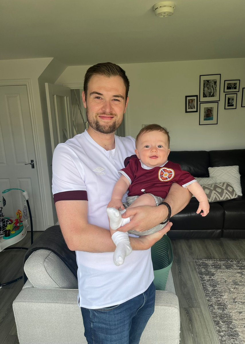 Heading off to see @BonnyriggRose v @JamTarts Legends. The day Callum gets to see @rmcgowan89 play in the flesh for the first time (assuming he gets a game).