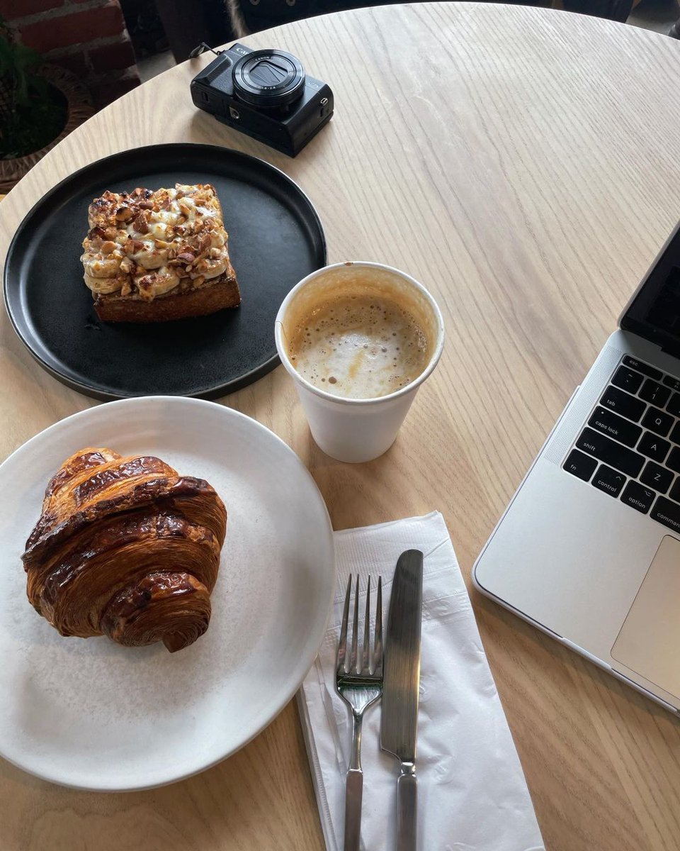 Enjoy the busyness and delicious food at noon alone