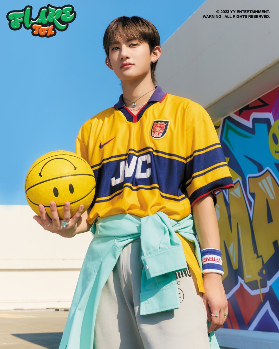 TOZ_YYent's tweet image. TOZ 
The 1st Mini Album
【𝑭𝑳𝑨𝑹𝑬】

CONCEPT PHOTO #1
#HART #ハルト

#TOZ #FLARE
#YYEntertainment