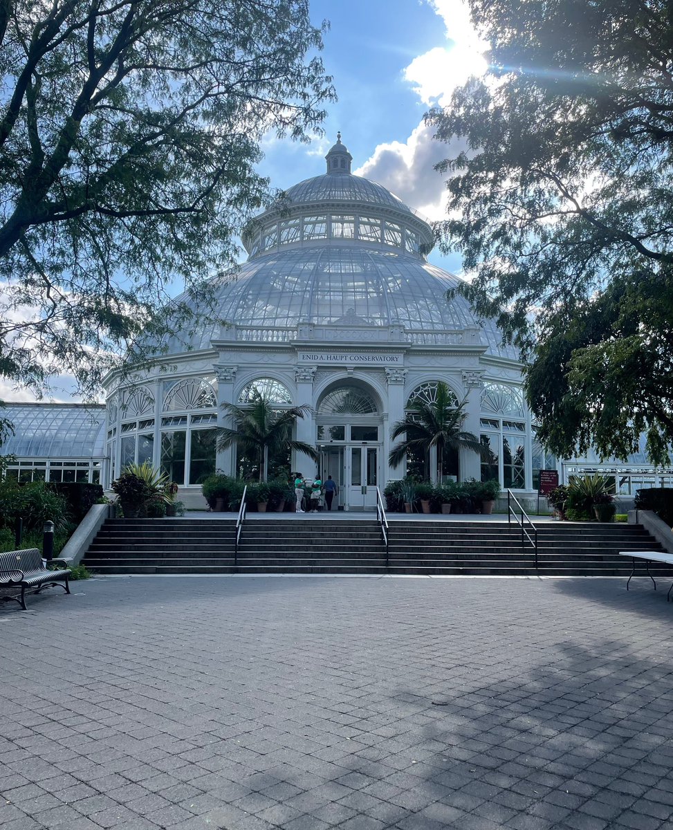 9dccxyz's tweet photo. #ConnectionSaturday if you're in NYC do yourself a favor and spend a day wandering around the New York Botanical Gardens, located in the Bronx. Connection with Mother Nature is the ultimate reboot
#9dccc https://t.co/1BJhzUNn4C