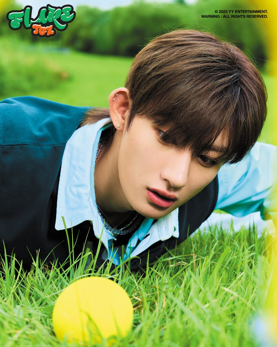 TOZ_YYent's tweet image. TOZ 
The 1st Mini Album
【𝑭𝑳𝑨𝑹𝑬】

CONCEPT PHOTO #1
#HART #ハルト

#TOZ #FLARE
#YYEntertainment