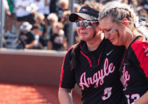 ExtraInningSB's tweet photo. Extra Inning Softball is asking athletes to contribute their voices and experiences in promoting mental well-being, especially for other athletes who compete.
https://t.co/lQl5L1GciY https://t.co/B61wbgJG2Y