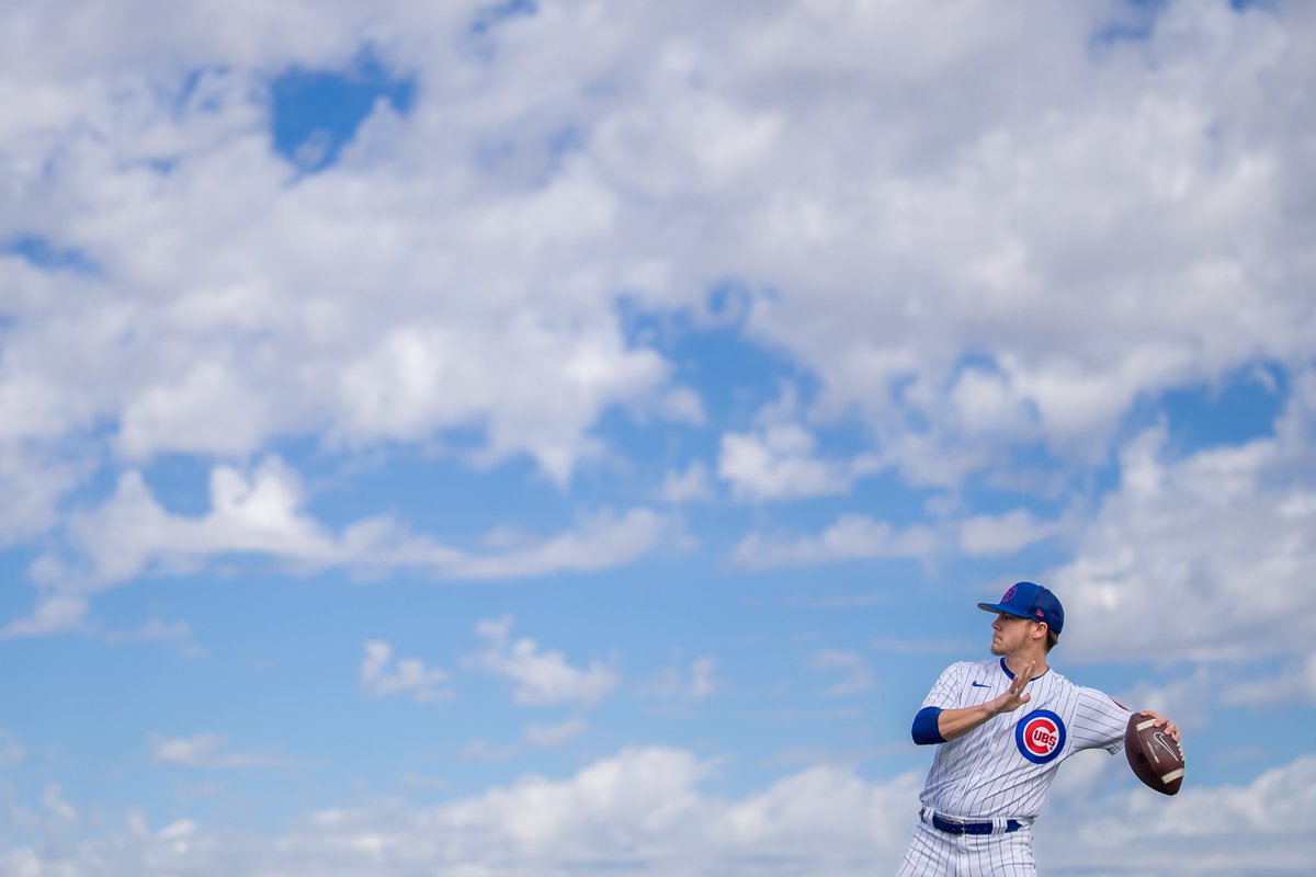 Tossing the rock to our friends at Soldier Field. 🏈

Good luck this season, <a href="/ChicagoBears/">Chicago Bears</a>! 🐻 ⬇️