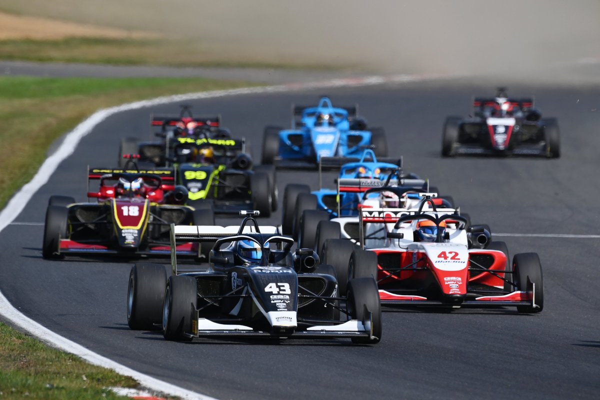 Costa Toparis tweet media