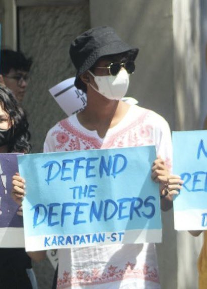 I am Keith of @CASSC_UPLB and @yapjustuplb, and I stand in solidarity with human rights defenders as we 'Pose to Oppose' the draconian Terror Law.

#JunkTerrorLaw
#MartialLawAt51 
#DefendTheDefenders 
#DefendSouthernTagalog