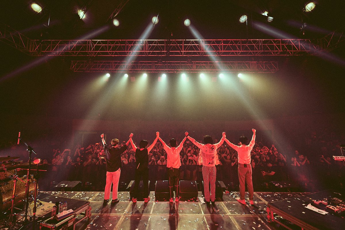 2nd__4th's tweet photo. : MAHAL KITA, PHILIPPINES! Thank you so much once again for havin us! Can't wait to come back here again! <3 
SALAMAT PO! 

#TILLYBIRDSinMNL2023 
#TillyBirdsCanFly
#TillyBirds
#RocketeerBoyy https://t.co/TQ9IdF6RCY