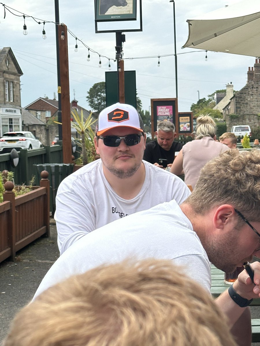 Old Novos 2 - 10 Kings Arms 

⚽️<a href="/gregappletart/">Greg Applegarth</a> <a href="/Hanselini/">Jamie Hansell</a> 
🏹Kuz
🏆 <a href="/WiilHaigh/">haigh</a> / Kuz 
🍆 Luke

A chastening defeat against a strong team, but mistakes and effort levels didn’t help. 

We put it right next week. 👊🏼

<a href="/JamieRidley/">Jamie Ridley-Smith</a> / Neo post eye surgery but still supporting 🙌🏼