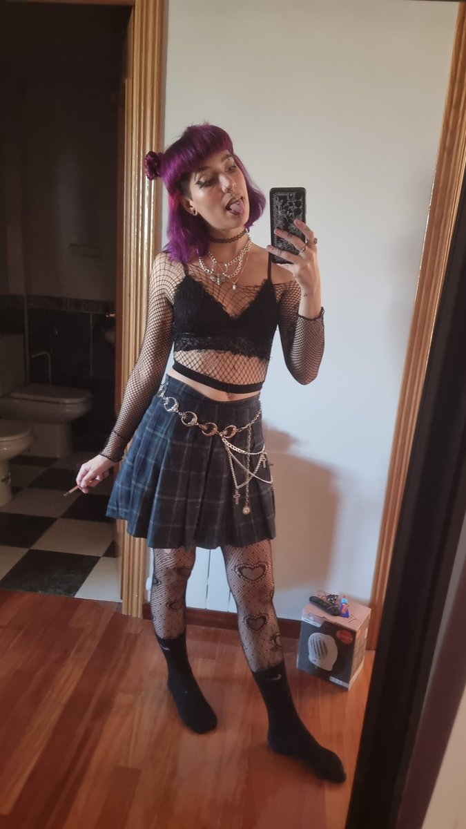 Última foto que tengas en el espejo ✨