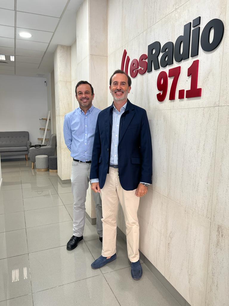esRadioBaleares's tweet photo. El presidente del @ParlamentIB impulará el bilingüismo en los documentos oficiales porque "el catalán debería estar bastante normalizado después de 30 años" y "el castellano ha estado desterrado" #primicia @esRadio https://t.co/qpIQ9PmTD6 https://t.co/y7zlYM6pdY