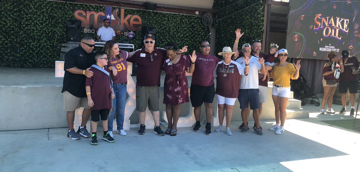 only1tommadden's tweet photo. I saw & HEARD so many @txst students, @txstatealumni Not result we wanted but couldn’t of been prouder to👀 the support of @TxStateBobcats and @TXSTATEFOOTBALL
So much appreciation to @txstatealumni for putting on a great tailgate, the #Strutters @txstbmb @TXSTCHEER #EatEmUp https://t.co/BdR3FAMX2d