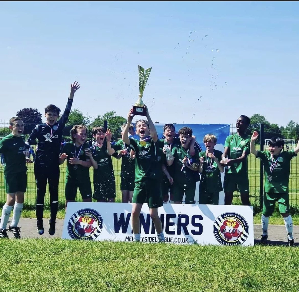 U13 players wanted. Going from 9v9 to 11v11 Marshalls 13s need to add a couple of players. High standard, Last years A division cup winners Saturday &amp; Sunday. DM if interested