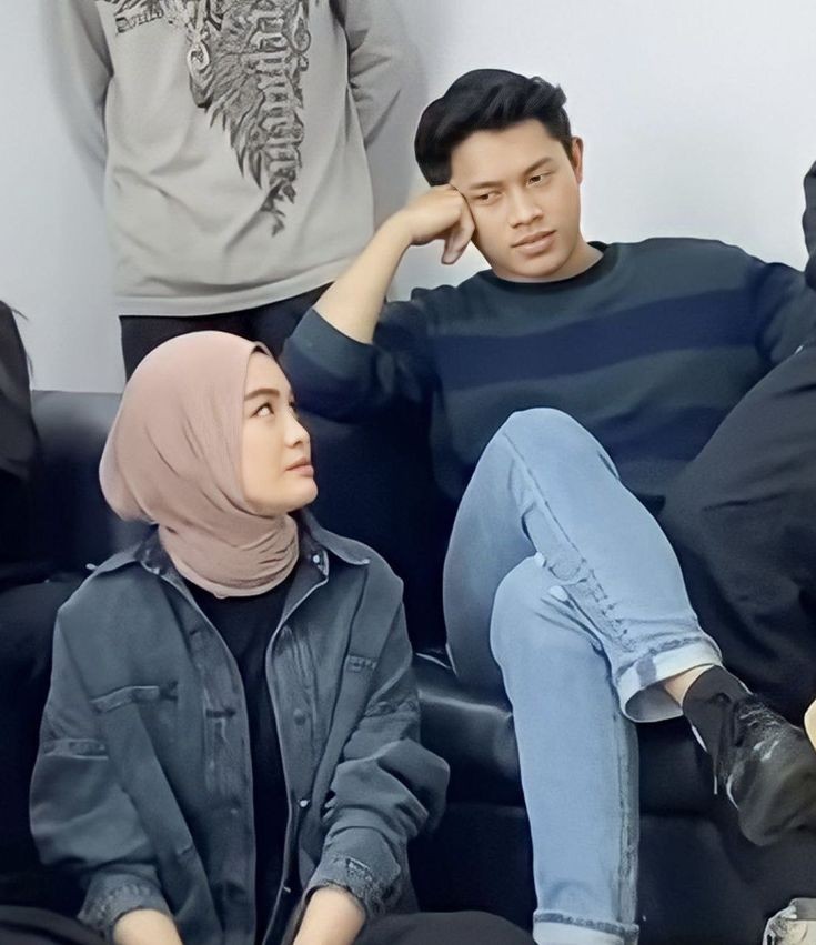 salmonfanbase's tweet photo. Saling menatap atau saling melirik??

#SalmaAtPekanPesta
#RonyDiPosMusik https://t.co/oP0grORpeL