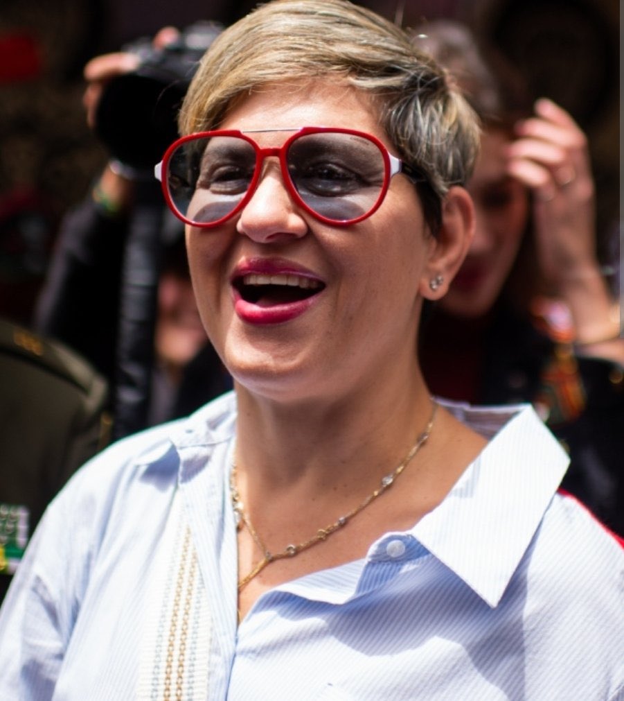 Colombia 🇨🇴 nunca antes había presenciado una "Primera Dama", envuelta en tantas mentiras y escándalos de corrupción. Verónica Alcocér <a href="/Veronicalcocerg/">Verónica Alcocer García</a> no representa a ningun colombiano, no tiene un cargo de elección popular, y aún así representa lo mas oscuro del
