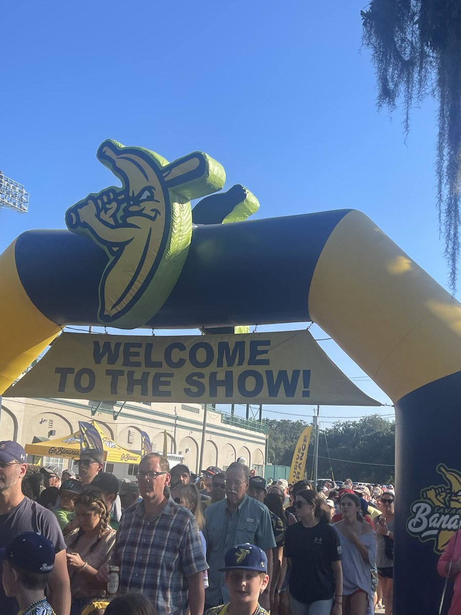 Train Walker tweet media