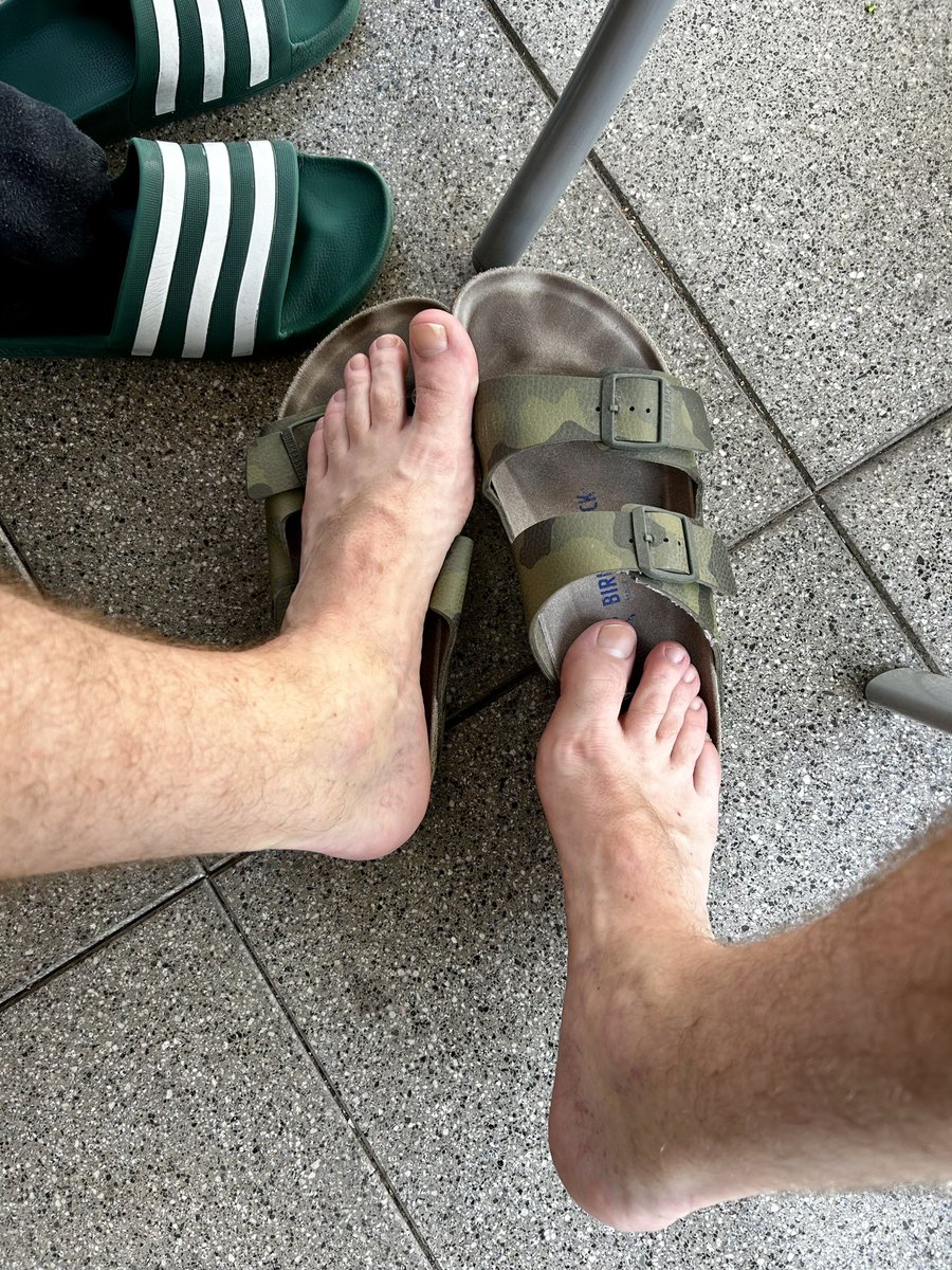 MFeetworld's tweet photo. Love my camouflage Birks 🤪 hot 🔥 smell 👃🏼 on them https://t.co/kxRXhbfybG