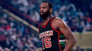 #ThisDayInNBAHistory In 1948 Bob Lanier was born in Buffalo, New York. #nbalegend