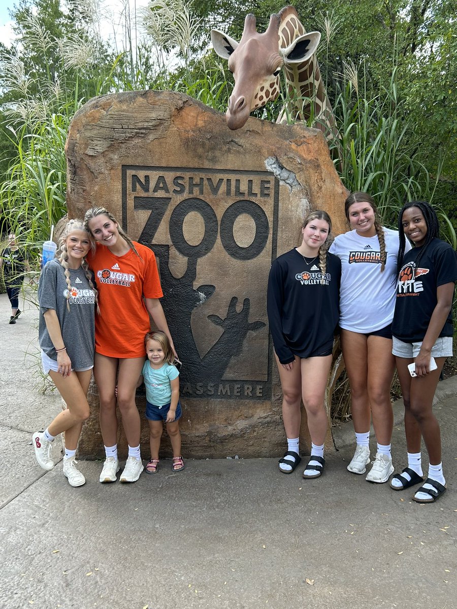 Weekend Recap Part 1:
1st Place in Pool ✅ 
Mid-Tournament Trip to the Zoo ✅ 
Gold Division Champions ✅
#Win