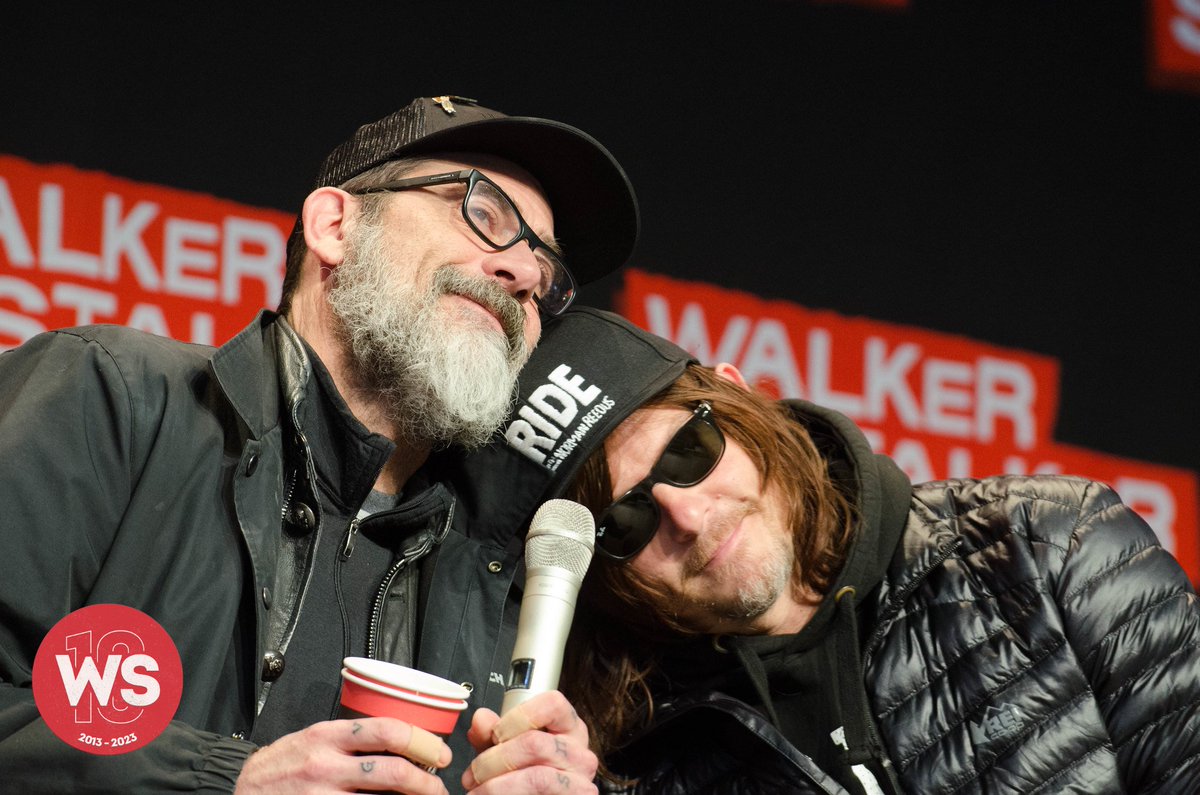 WalkrStalkrCon's tweet photo. In anticipation of #TheWalkingDead #DarylDixon premiering tonight, we're sharing some of our favorite moments of Norman Reedus at #WalkerStalkerCon. Here's Norman and Jeffrey getting cozy at #WSCGermany! #WSC @wwwbigbaldhead @jdmorgan @thewalkingdead @WalkingDead_AMC https://t.co/yxUY8mpvNE