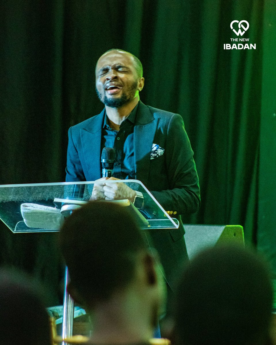 WeAreTheNew_Ib's tweet photo. We just wanna sit at your feet, drink from the cup in your hand, lay back against you and breathe, feel your heartbeat.
#wearethenewibadan
#ilovethischurch
#TBC2 https://t.co/MefihA1TyN