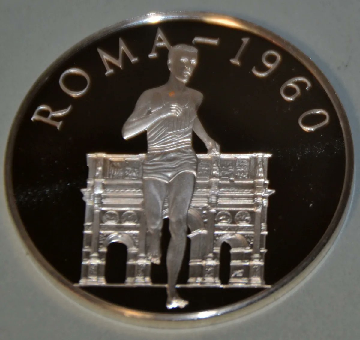 SilverMoneybag's tweet photo. 🏃‍♂️#OTD On this day in 1960, Abebe Bikila of Ethiopia made history at the Rome Olympics, winning the men's marathon 🏅 barefoot in a world record time of 2:15:16.2, securing Africa's first Olympic gold medal! 🌍🇪🇹 #AbebeBikila #Olympics #HistoryMade #Ethiopia https://t.co/uAZ75iiwyL