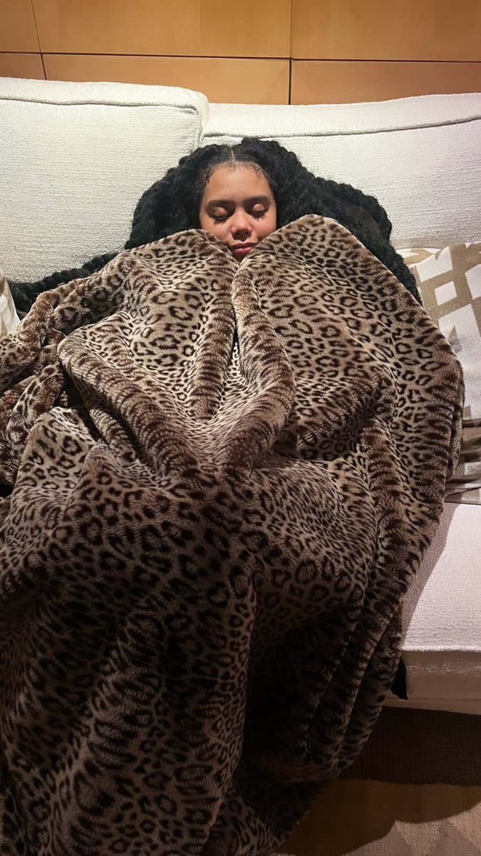 longlivelordkez's tweet image. how i sleep knowing i dropped the best alt rnb/soul album this year. 😴🏆