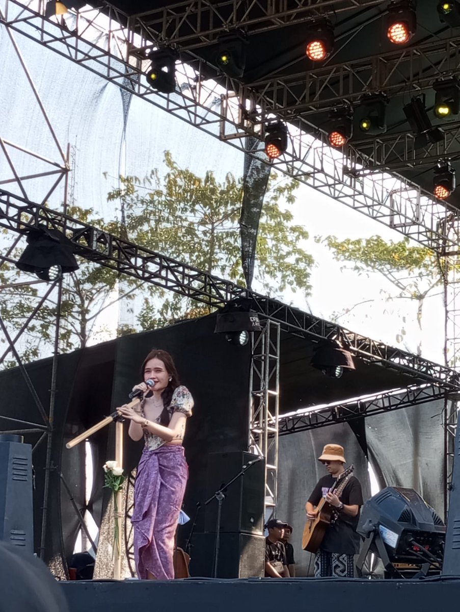 DimasNGR's tweet photo. Kok yaa bisa mba @fannysoegi selucu dan menyenangkan gitu 🤏🏼 https://t.co/lNbBeY1Eyr