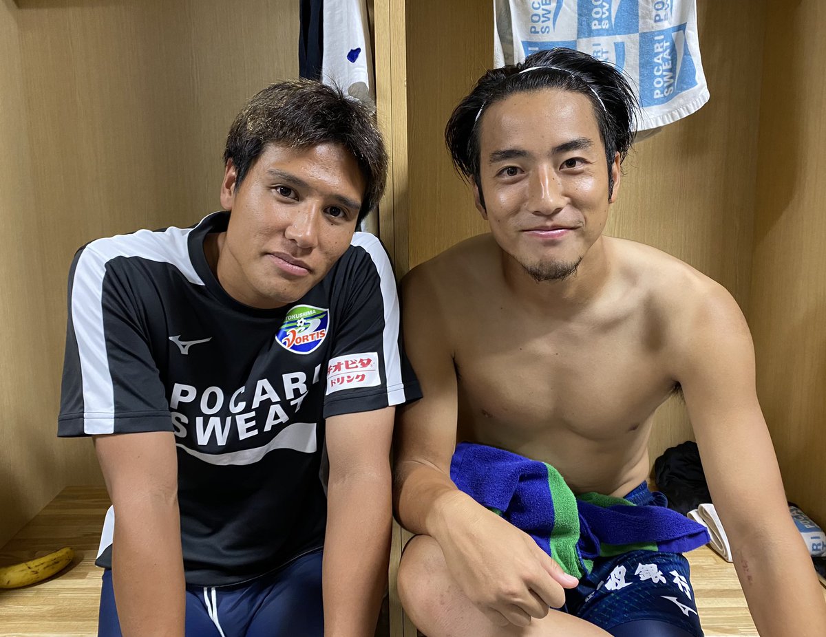 nakagawapiko's tweet photo. vs いわき2-0Win
4試合連続クリーンシート！
来シーズンのクラブエンブレム発表・ヴォルタくんの誕生日など徳島ヴォルティスの記念すべき日の勝利は、最高です。
沢山のご声援ありがとうございました！！ https://t.co/DUF9e4bbk2