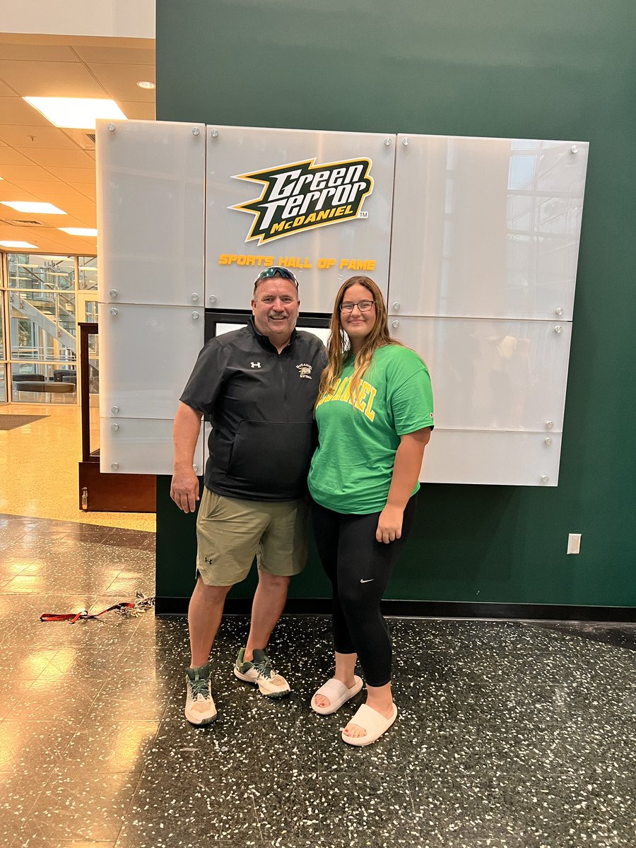 MadelynnQueen's tweet photo. Thank you to the coaches, Ashley, and the rest of the team, I had an amazing time on my visit. I loved every second of it. The campus is so beautiful. I can’t wait to come back!#GoGreenTerror #McDanielCollege
@McDaniel_SB @RecruitedByGTSB
@nwisoxfastpitch https://t.co/17tkE0Px74