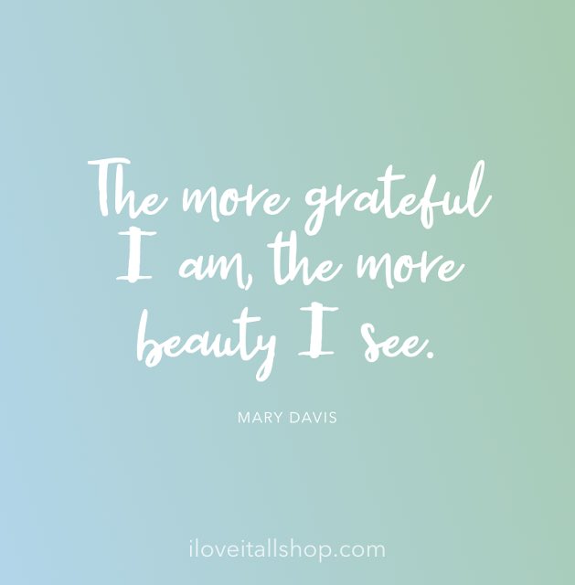 Let this be our goal this week. Focus on the things, big or small, that we should be grateful for and in turn, we appreciate the beauty around us. Grateful to start another inspiring week with all of you 🥰