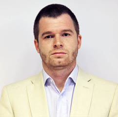 UNA PERSONA A QUIEN RESPETO MUCHO , SE VA DE TWITTER PORQUE MONZO Y MASSOT LE ESTAN SACANDO VOTOS A BULLRICH
¿ PORQUE  NO LOS ECHAN A LA MIERDA ?
SON LOS MISMOS QUE HICIERON PERDER A MACRI....
2 TRAIDORES