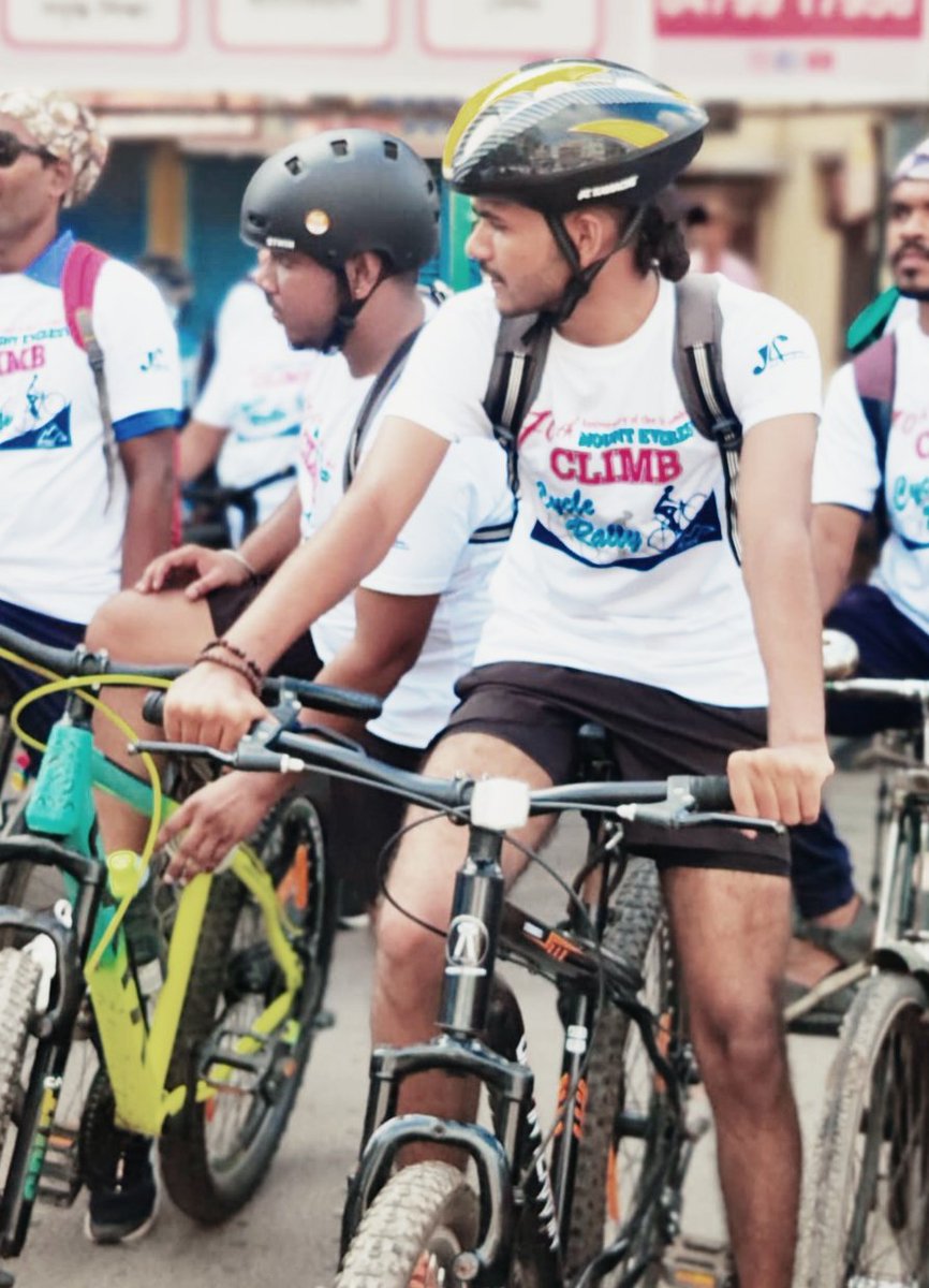 Pedaling through history with 2Wheels Kolkata on a perfect Sunday morning.

Celebrating 70 years since the first climb on Mount Everest. Let's keep our Earth cool – Save glaciers, ride cycles!
 #CycleForChange🚴‍♂️
#SaveMountains #cycling #cyclinglife