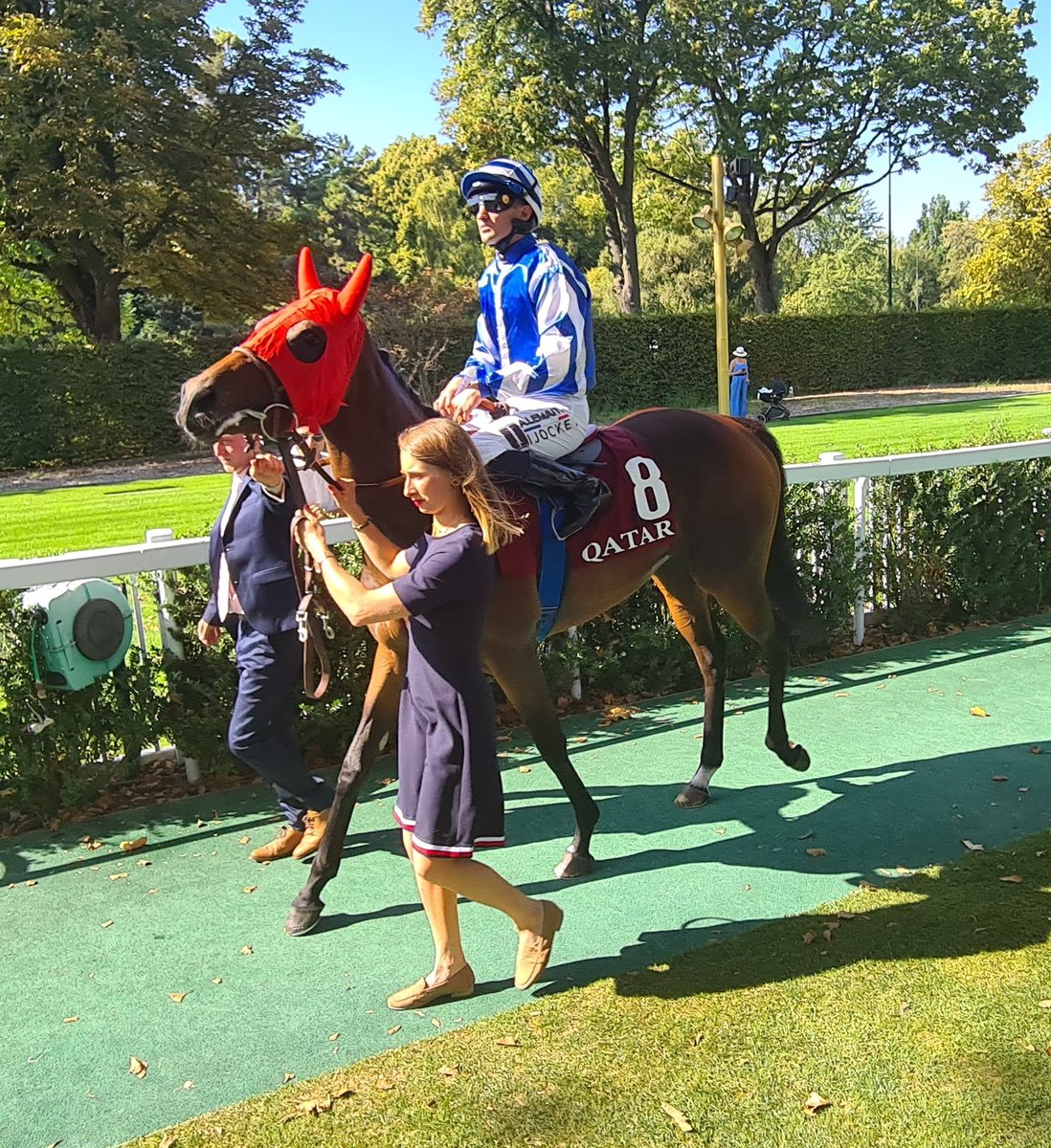 seenthestars's tweet photo. Prix Vermeille #CrownPrincesse #WarmHeart #PenseeDuJour #BlueRoseCen https://t.co/oEgRYQJxrm