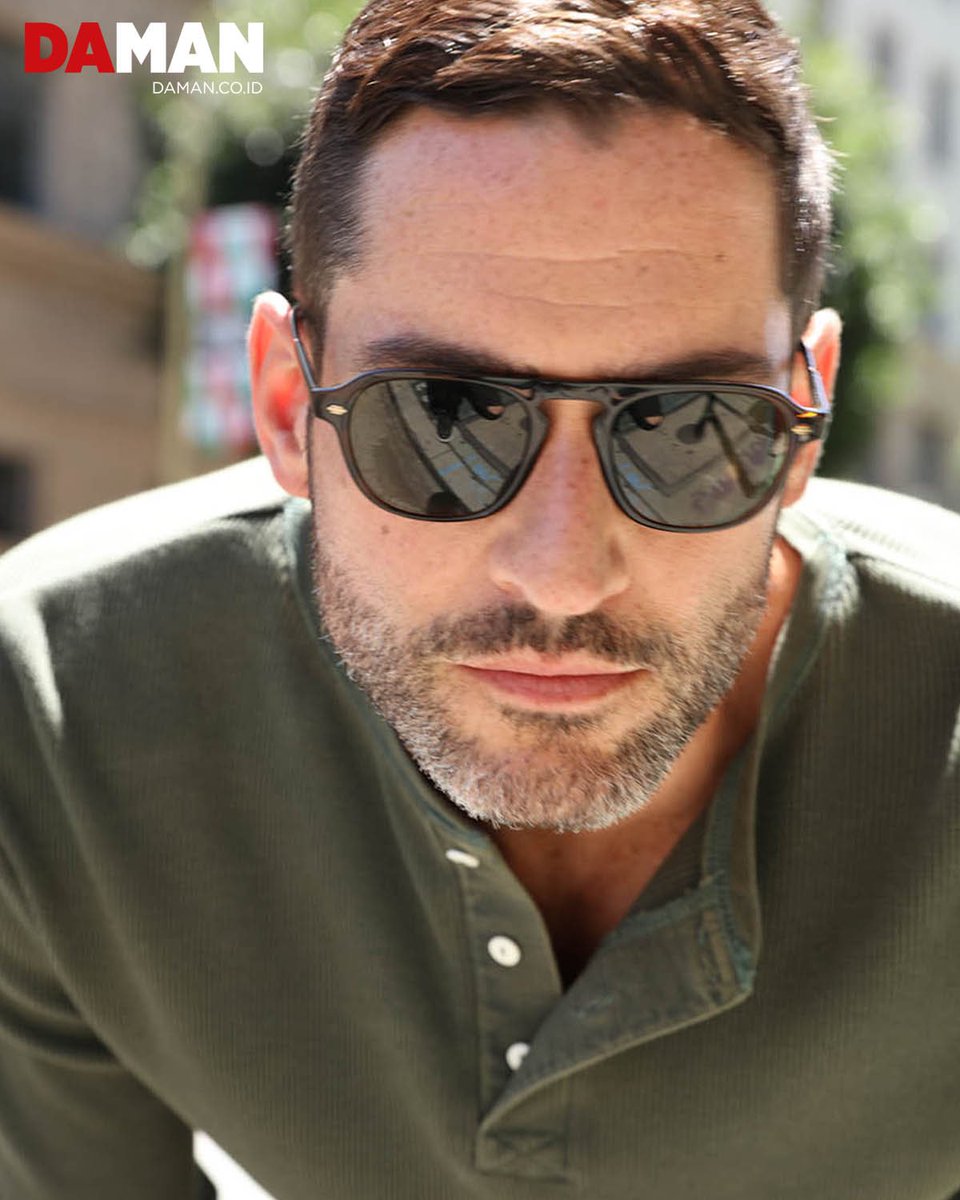 Tom_EllisFans's tweet photo. #JustBecause #TomEllis for #DaManMagazine
@DAMAN_Magazine What about a third photo session w/@tomellis17 ?
Asking for a friend obviously ๐ https://t.co/t8gYoQWLCH